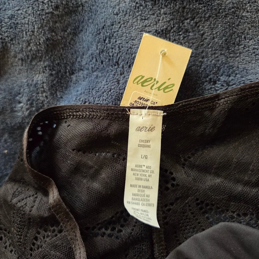 Aerie black lace back cheeky panties size L - Picture 3 of 3